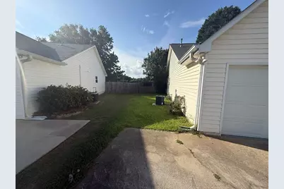 505 Village Circle, Stockbridge, GA 30281 - Photo 3