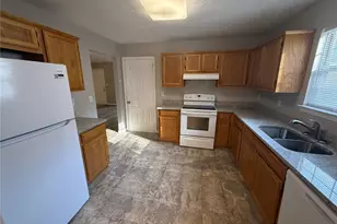 505 Village Cir, Stockbridge, GA 30281 - Photo 9