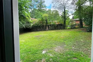 3340 Pinehill Dr, Decatur, GA 30032 - Photo 7