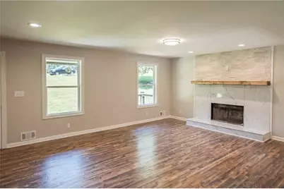 323 Hill Crest Circle, Woodstock, GA 30188 - Photo 9