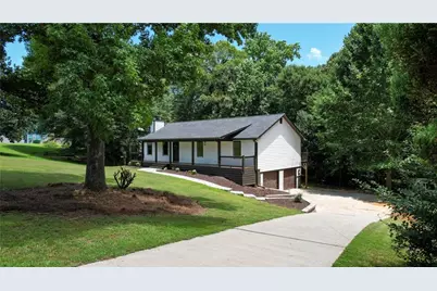323 Hill Crest Circle, Woodstock, GA 30188 - Photo 3