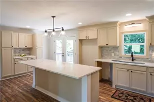 323 Hill Crest Cir, Woodstock, GA 30188 - Photo 13