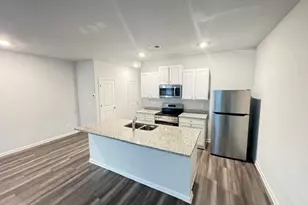 119 Village Green Dr, Adairsville, GA 30103 - Photo 3