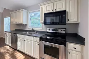 5885 Sarah Orr Ln, Cumming, GA 30040 - Photo 9