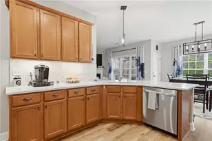 423 Crestmont Ln, Canton, GA 30114 - Photo 21