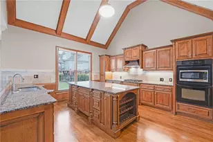 2552 Stone Manor Dr, Buford, GA 30519 - Photo 11