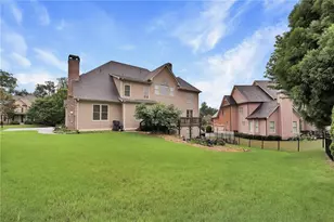2552 Stone Manor Dr, Buford, GA 30519 - Photo 35