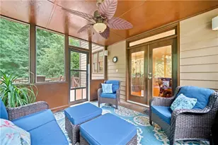 135 Laurel Ridge Dr, Alpharetta, GA 30004 - Photo 23