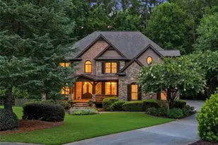 135 Laurel Ridge Dr, Alpharetta, GA 30004 - Photo 1