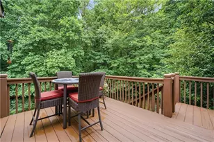 135 Laurel Ridge Dr, Alpharetta, GA 30004 - Photo 25