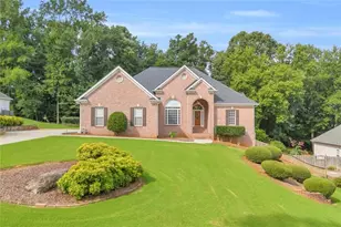 1390 Beringer Dr, Hoschton, GA 30548 - Photo 1