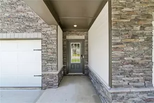 566 Tallulah Ln, Grayson, GA 30017 - Photo 5