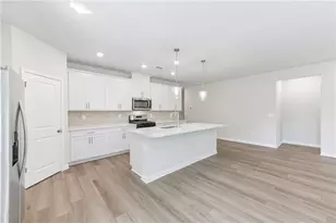 561 Tallulah Ln, Grayson, GA 30017 - Photo 17