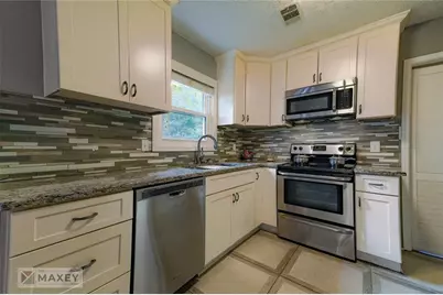2674 Sardis Drive, Buford, GA 30519 - Photo 11