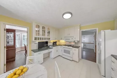 11675 Highland Colony Drive, Roswell, GA 30075 - Photo 3