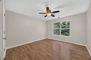 1406 Bayrose Cir, East Point, GA 30344 - Photo 15