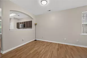1406 Bayrose Cir, East Point, GA 30344 - Photo 9