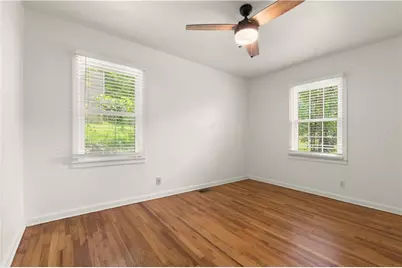 220 Woods Drive  NE, Marietta, GA 30060 - Photo 31