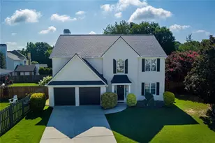 1015 Amber Leaf Ct, Roswell, GA 30076 - Photo 1