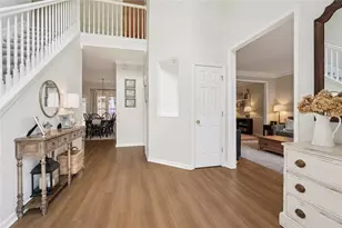 605 Silverberry Ln, Sugar Hill, GA 30518 - Photo 3