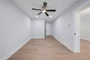 24 Mobley Dr, Atlanta, GA 30315 - Photo 19