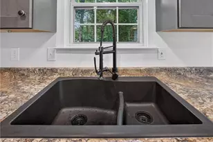 7015 Bannister Park Ln, Cumming, GA 30028 - Photo 25