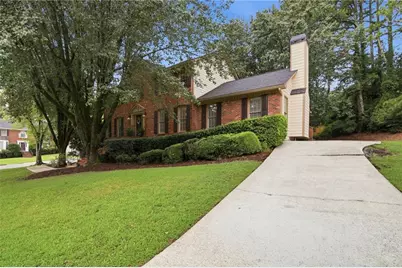 4300 Valleycrest Court, Peachtree Corners, GA 30092 - Photo 3
