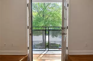 798 St Charles Ave NE, Atlanta, GA 30306 - Photo 9