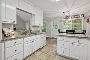 122 Brookhaven Ln, Canton, GA 30114 - Photo 11