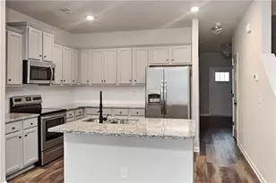 2891 Bayrose Cir, East Point, GA 30344 - Photo 5