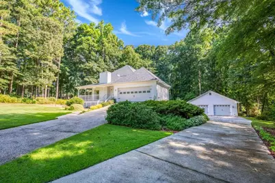 3970 Governors Circle, Loganville, GA 30052 - Photo 3