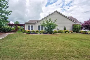 305 Victory Cir, Commerce, GA 30529 - Photo 33