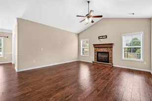 305 Victory Cir, Commerce, GA 30529 - Photo 17