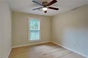1402 Mountain Overlook Ct, Marietta, GA 30066 - Photo 13