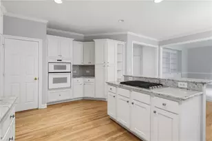 4204 Balmoral Glen Dr, Peachtree Corners, GA 30092 - Photo 15