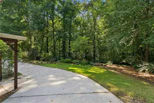 5720 Golf Club Dr, Braselton, GA 30517 - Photo 11