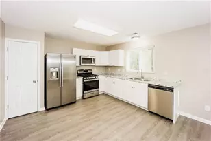 3530 Sable Glen Ln, Atlanta, GA 30349 - Photo 3