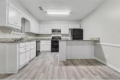 5487 Hall Circle, Union City, GA 30291 - Photo 7