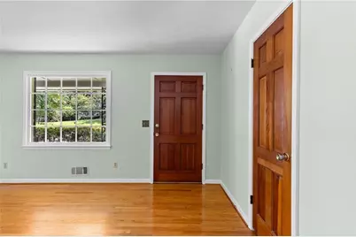 660 Grove Parkway SE, Marietta, GA 30067 - Photo 5