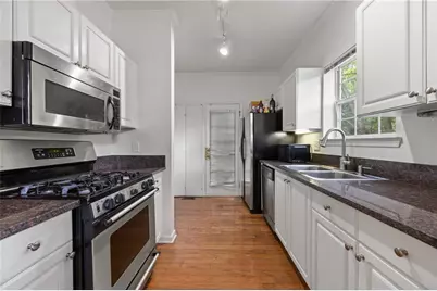 581 Cooper Street SW, Atlanta, GA 30312 - Photo 9