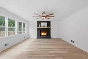 1490 Laurel Haven Ct, Lawrenceville, GA 30043 - Photo 5