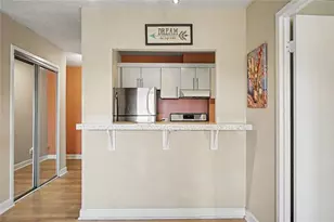2285 Peachtree Rd NE, Atlanta, GA 30309 - Photo 13