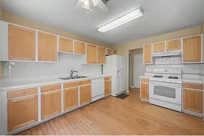 2025 Baramore Oaks Drive, Marietta, GA 30062 - Photo 9