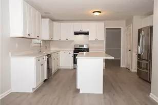 1860 Pinehurst View Dr, Grayson, GA 30017 - Photo 5