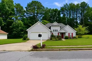 4662 Huff Park Ct, Snellville, GA 30039 - Photo 3