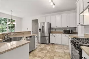 3665 Mystic Dr, Buford, GA 30519 - Photo 15