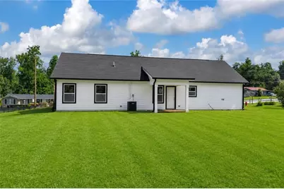 1084 W Adrian Circle SW, Conyers, GA 30094 - Photo 35