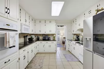 1656 Windcrest Drive SW, Marietta, GA 30064 - Photo 21