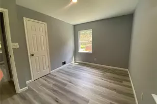 2830 Allegro Dr NW, Atlanta, GA 30318 - Photo 11