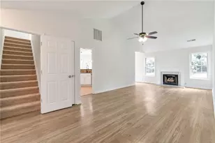 2197 Oakland Walk Dr, Lawrenceville, GA 30044 - Photo 5